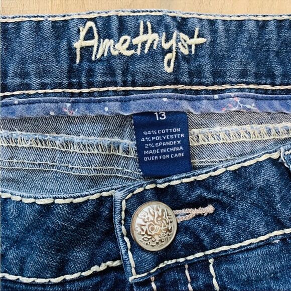 Amethyst Youth Girls Size 13 Jeans Shorts Blue Denim Low Rise Cut Offs - Picture 5 of 7